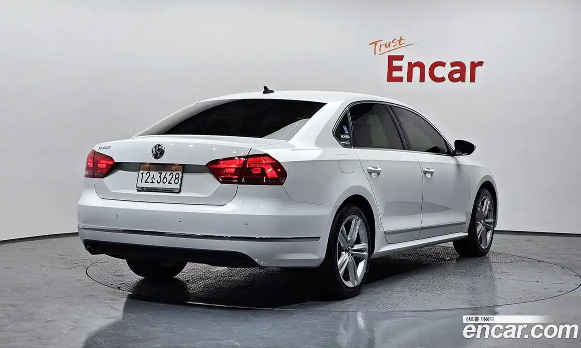 Volkswagen Passat 2013 2.5 Автомат в Москве № 168884, фото 18