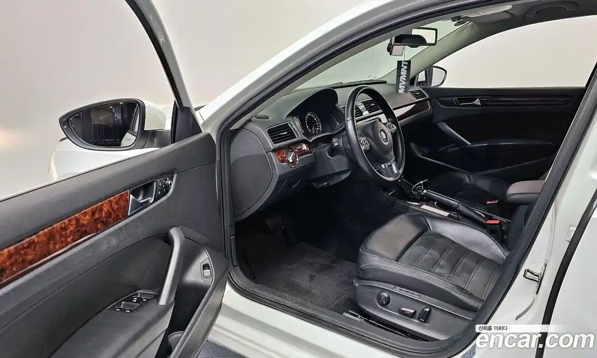 Volkswagen Passat 2013 2.5 Автомат в Москве № 168884, фото 19