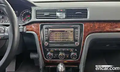 Volkswagen Passat 2013 2.5 Автомат в Москве № 168884, миниатюра 6