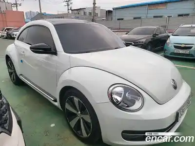 Volkswagen Beatle 2015 2.0 Автомат в Москве № 169283, миниатюра 3