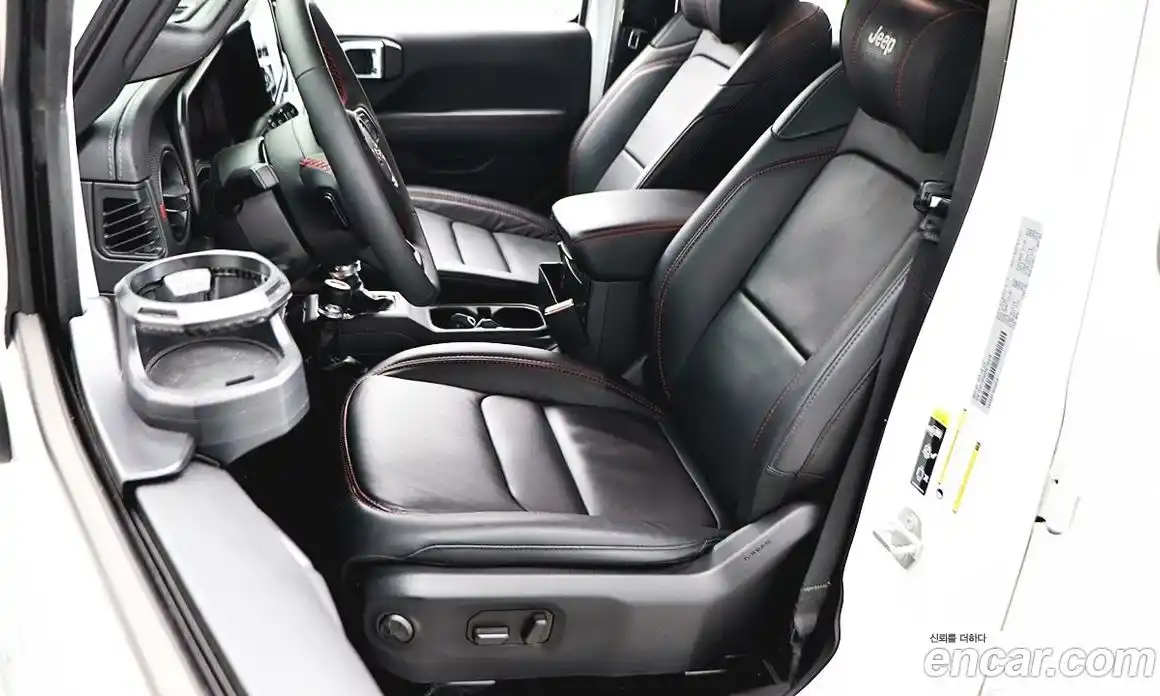 Jeep Wrangler 2024 2.0 Автомат в Москве № 169935, фото 13