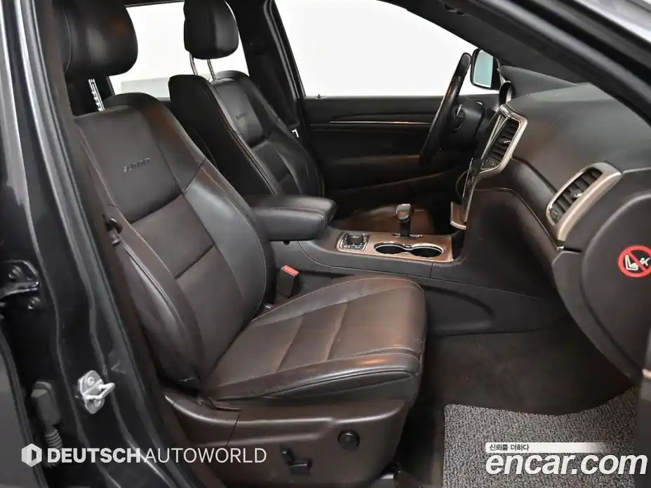 Jeep Cherokee 2015 3.0 Автомат в Москве № 170106, фото 9