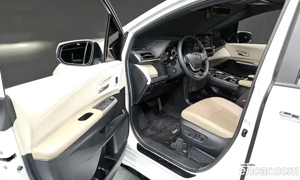 Toyota Sienna 2024 2.5 Автомат в Москве № 170260, фото 11