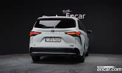 Toyota Sienna 2024 2.5 Автомат в Москве № 170260, миниатюра 12