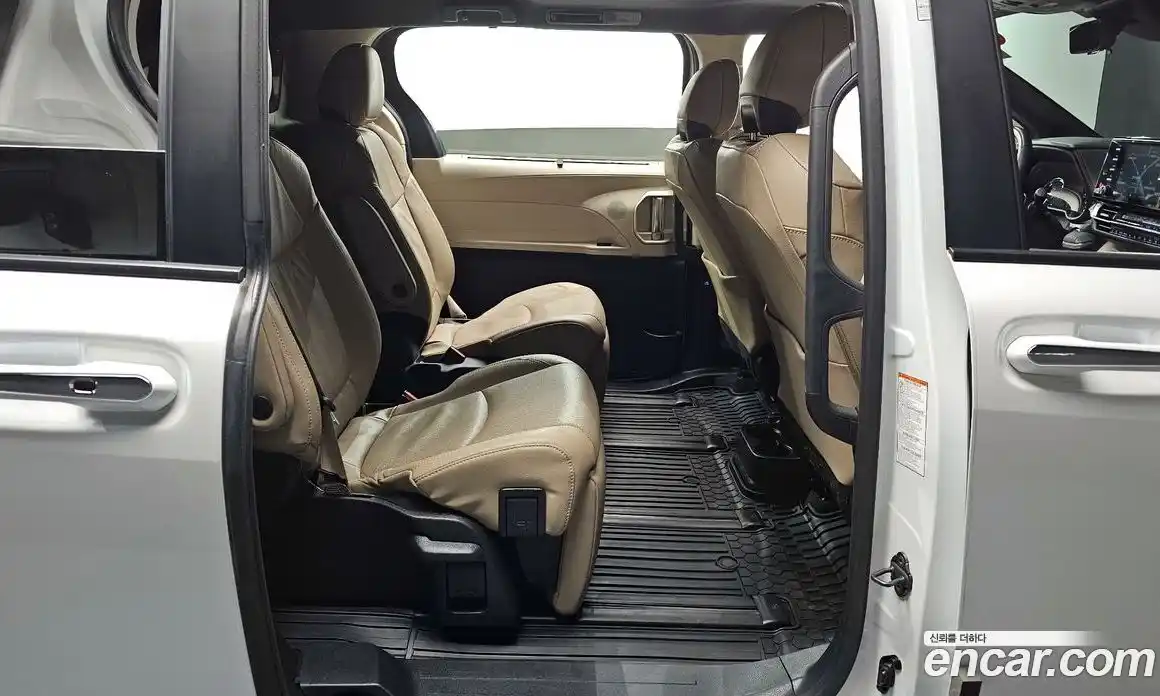 Toyota Sienna 2024 2.5 Автомат в Москве № 170260, фото 16