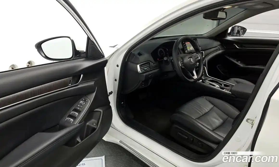 Honda Accord 2018 1.5 Автомат в Москве № 170454, фото 13