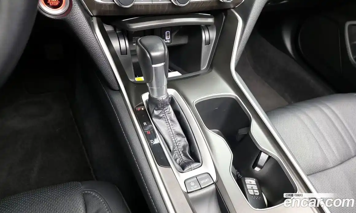 Honda Accord 2018 1.5 Автомат в Москве № 170454, фото 14