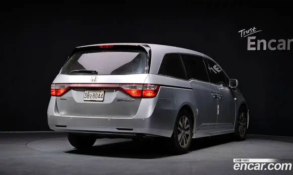 Honda Odyssey 2013 3.5 Автомат в Москве № 170684, фото 4