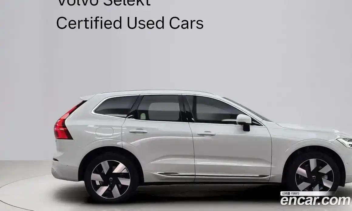 Volvo XC60 2025 2.0 Автомат в Москве № 177029, фото 4