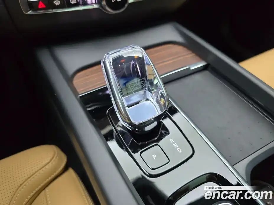 Volvo XC60 2025 2.0 Автомат в Москве № 177029, фото 9