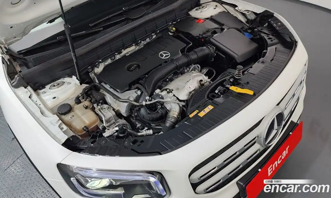 Mercedes-Benz GLB-Class 2021 2.0 Автомат в Москве № 177776, фото 9