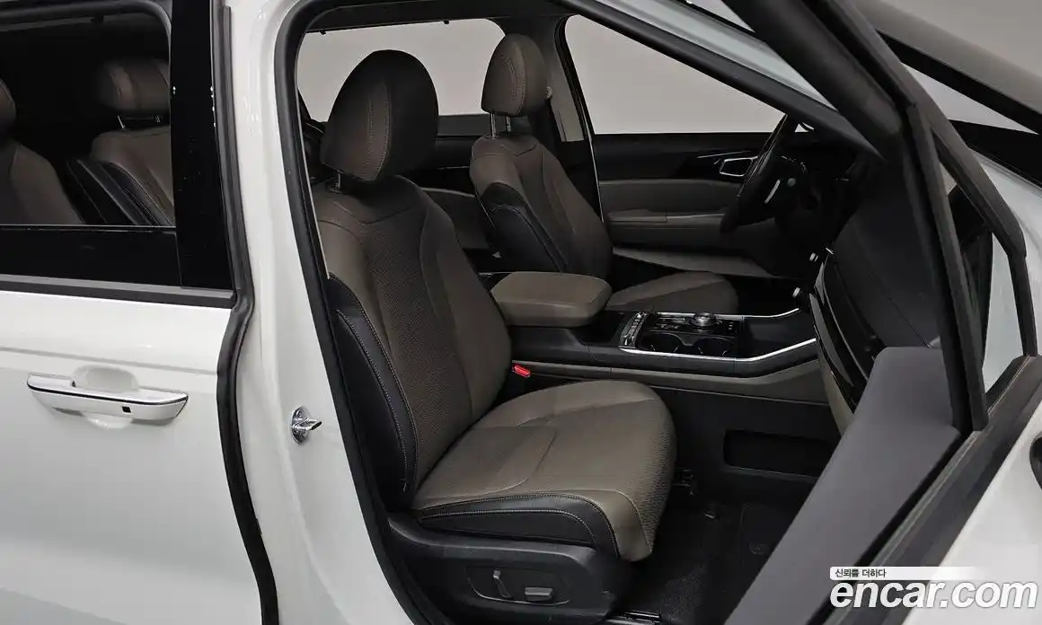 Kia Canival 2024 1.6 Автомат в Москве № 17812, фото 13