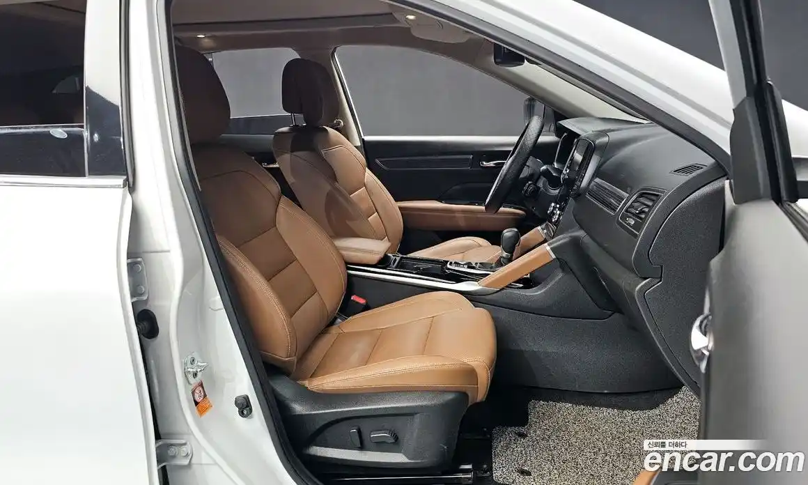 Renault QM6 2023 2.0 Автомат в Москве № 178413, фото 9