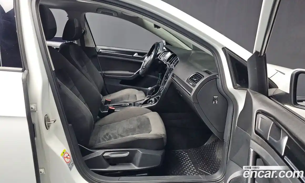 Volkswagen Golf 2014 2.0 Автомат в Москве № 180713, фото 11