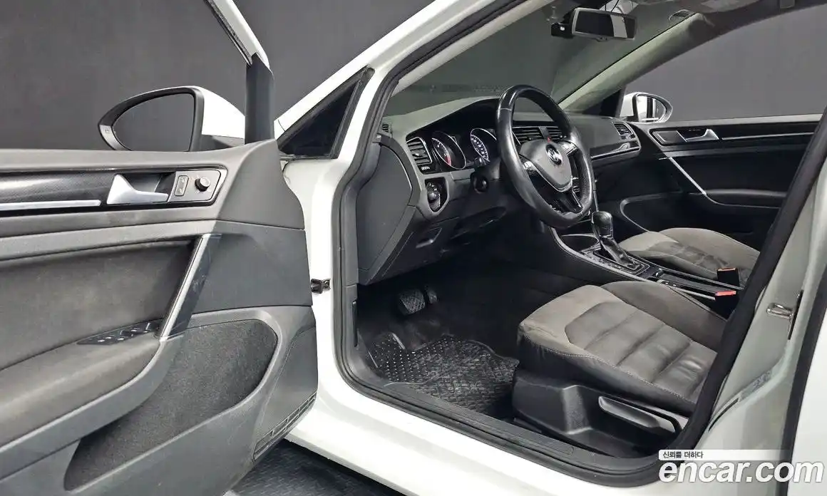 Volkswagen Golf 2014 2.0 Автомат в Москве № 180713, фото 10