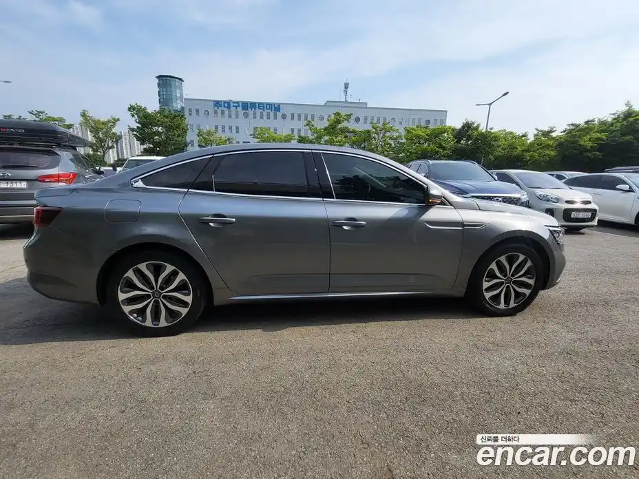 Renault SM6 2017 2.0 Автомат в Москве № 185718, фото 12