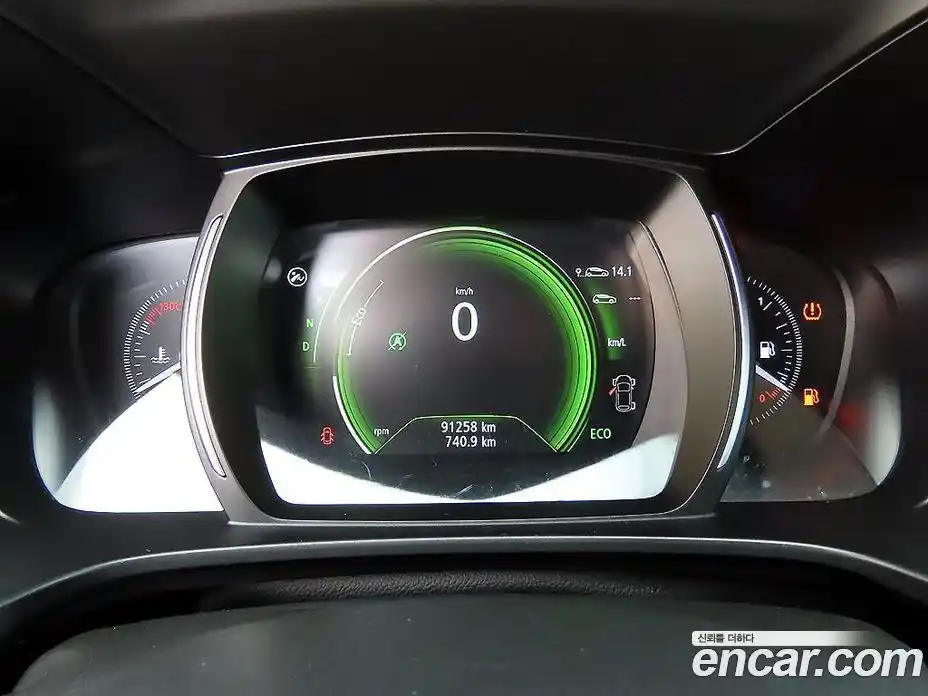 Renault QM6 2018 2.0 Автомат в Москве № 186071, фото 9