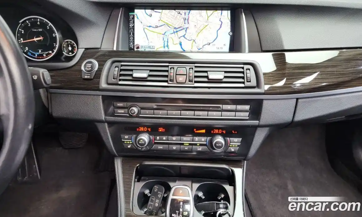 BMW 5-Series 2015 2.0 Автомат в Москве № 191236, фото 14