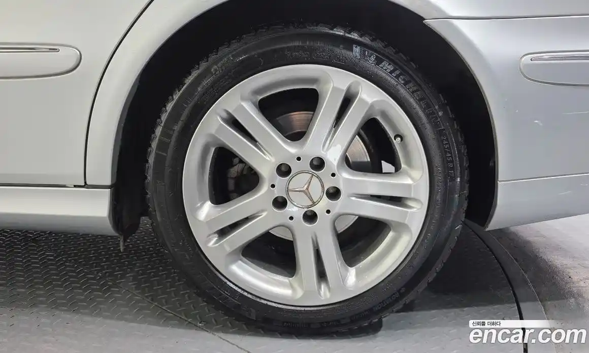 Mercedes-Benz E-Class 2007 1.8 Автомат в Москве № 192595, фото 15