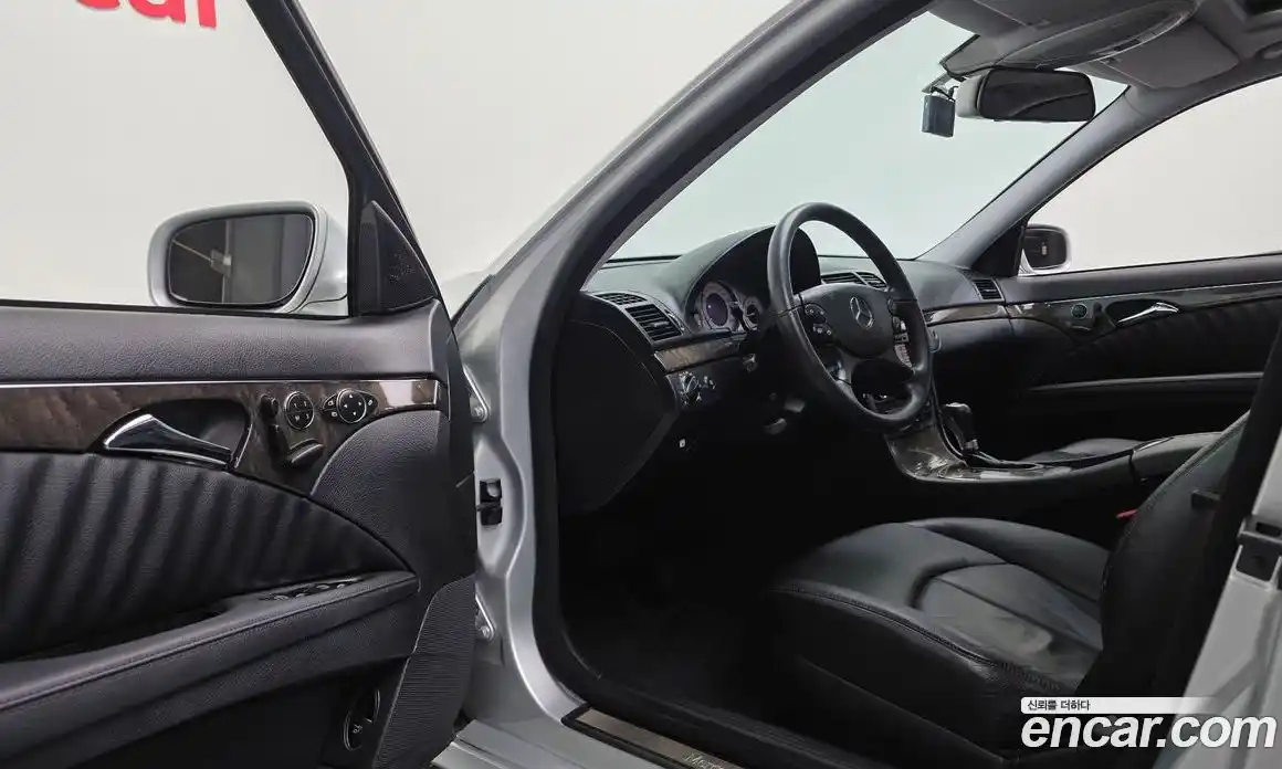 Mercedes-Benz E-Class 2007 1.8 Автомат в Москве № 192595, фото 16