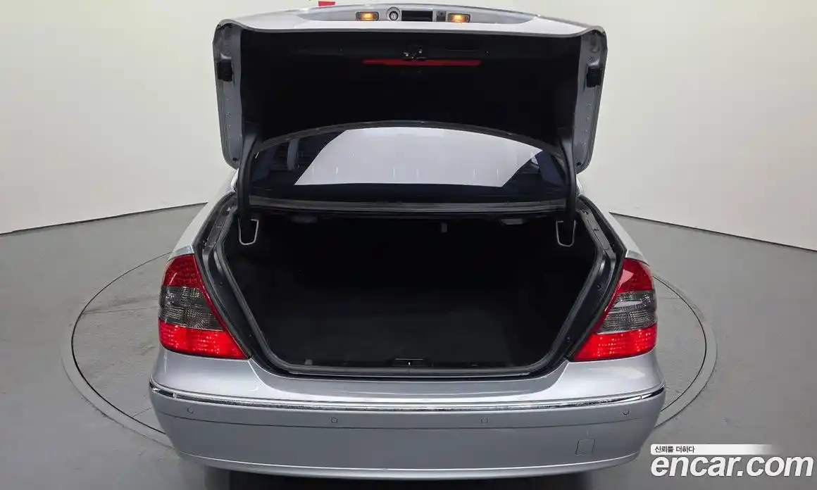 Mercedes-Benz E-Class 2007 1.8 Автомат в Москве № 192595, фото 6