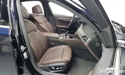 BMW 5-Series 2018 2.0 Автомат в Москве № 192898, миниатюра 11