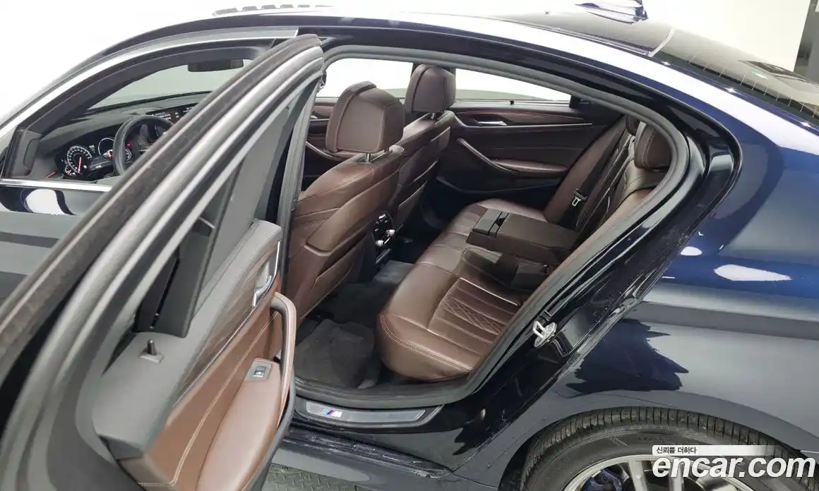 BMW 5-Series 2018 2.0 Автомат в Москве № 192898, фото 13