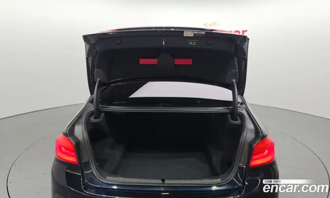 BMW 5-Series 2018 2.0 Автомат в Москве № 192898, фото 20