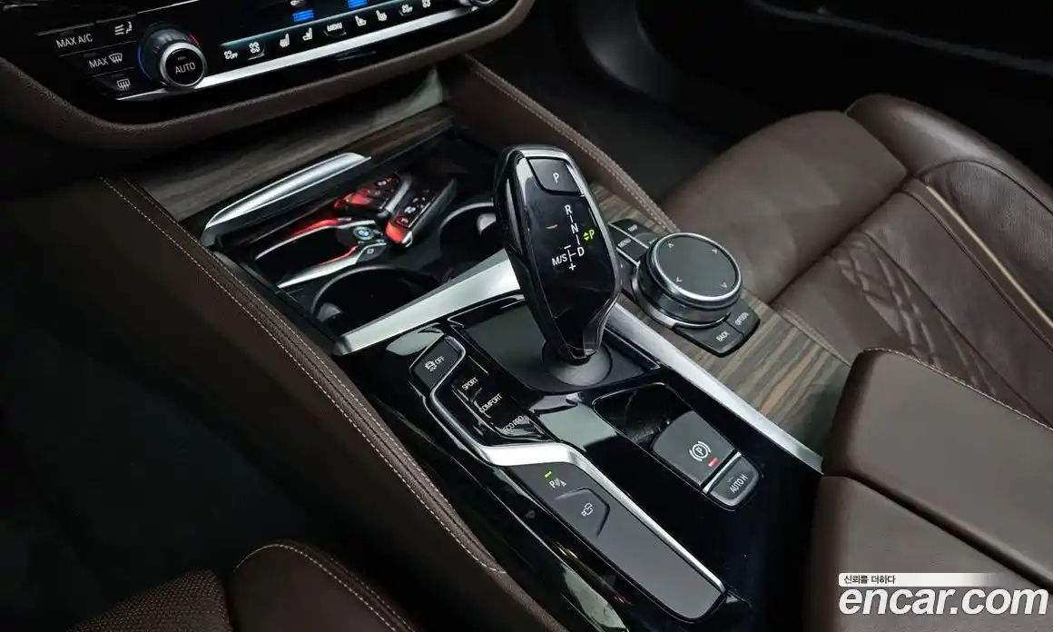 BMW 5-Series 2018 2.0 Автомат в Москве № 192898, фото 9