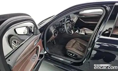 BMW 5-Series 2018 2.0 Автомат в Москве № 192898, миниатюра 10