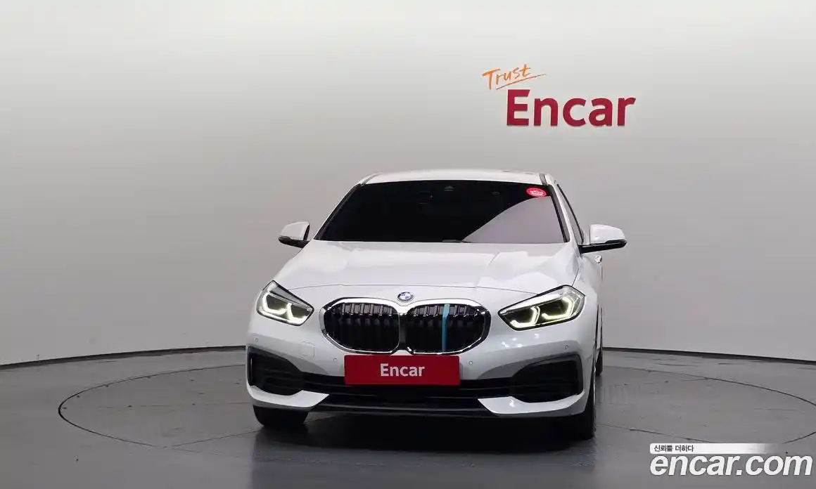 BMW 1-Series 2021 2.0 Автомат в Москве № 193093, фото 3