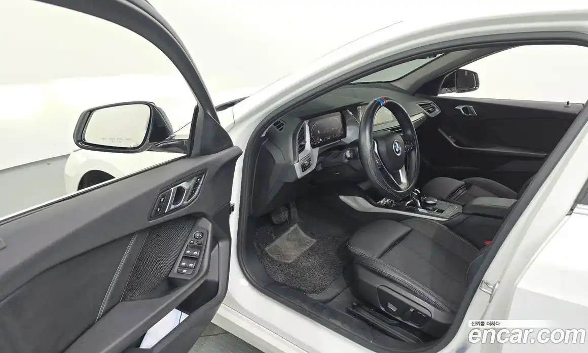 BMW 1-Series 2021 2.0 Автомат в Москве № 193093, фото 10