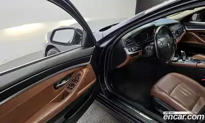 BMW 5-Series 2014 2.0 Автомат в Москве № 193110, миниатюра 2