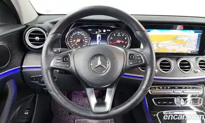 Mercedes-Benz E-Class 2017 2.0 Автомат в Москве № 194863, миниатюра 9
