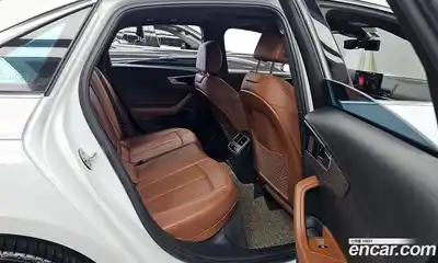 Audi A4 2023 2.0 Автомат в Москве № 196059, миниатюра 11