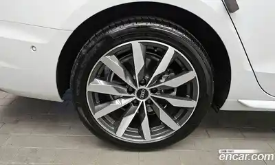 Audi A4 2023 2.0 Автомат в Москве № 196059, миниатюра 4