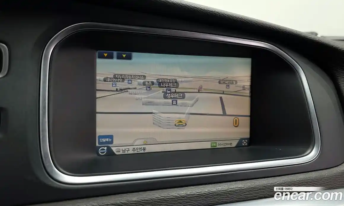 Volvo V40 2015 1.6 Автомат в Москве № 197028, фото 6