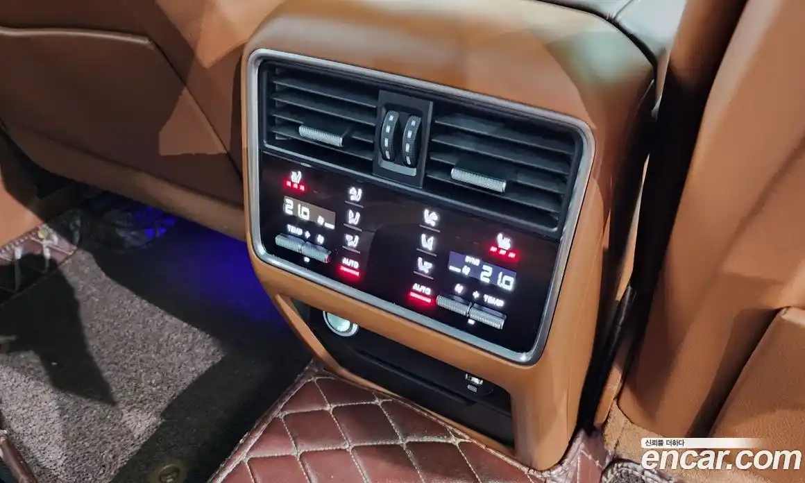 Porsche Cayenne 2019 3.0 Автомат в Москве № 197557, фото 3