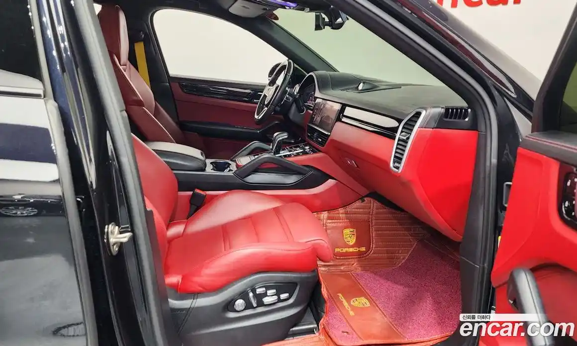 Porsche Cayenne 2021 3.0 Автомат в Москве № 197695, фото 11