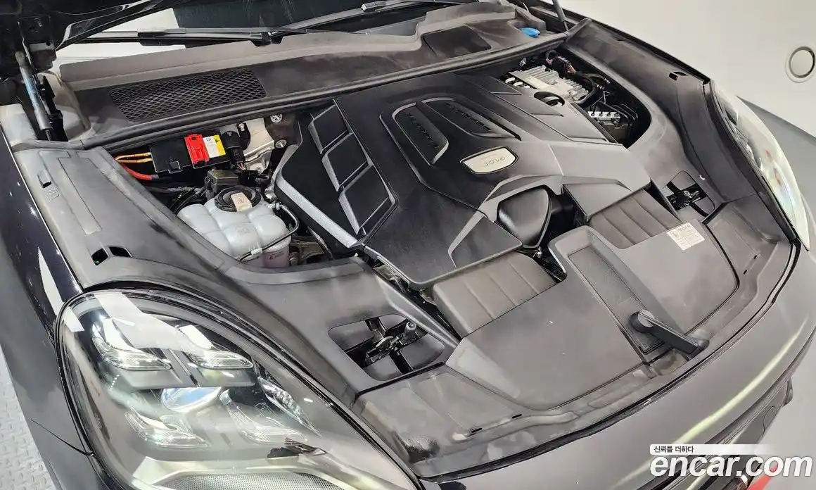 Porsche Cayenne 2021 3.0 Автомат в Москве № 197695, фото 6