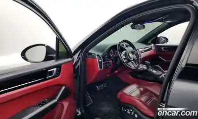 Porsche Cayenne 2021 3.0 Автомат в Москве № 197695, миниатюра 10