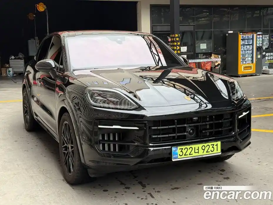 Porsche Cayenne 2025 3.0 Автомат в Москве № 197790, фото 3