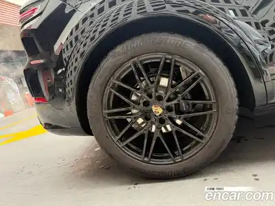 Porsche Cayenne 2025 3.0 Автомат в Москве № 197790, миниатюра 8