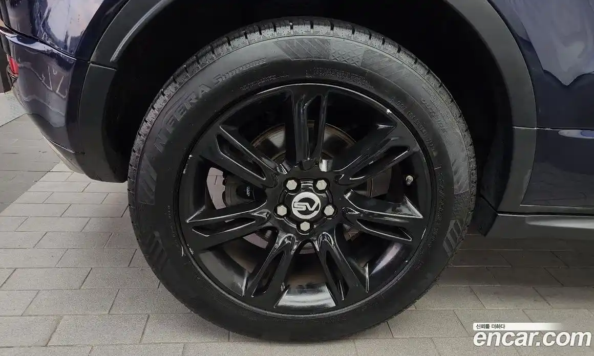 Land Rover Range-Rover Evoque 2017 2.0 Автомат в Москве № 198277, фото 9