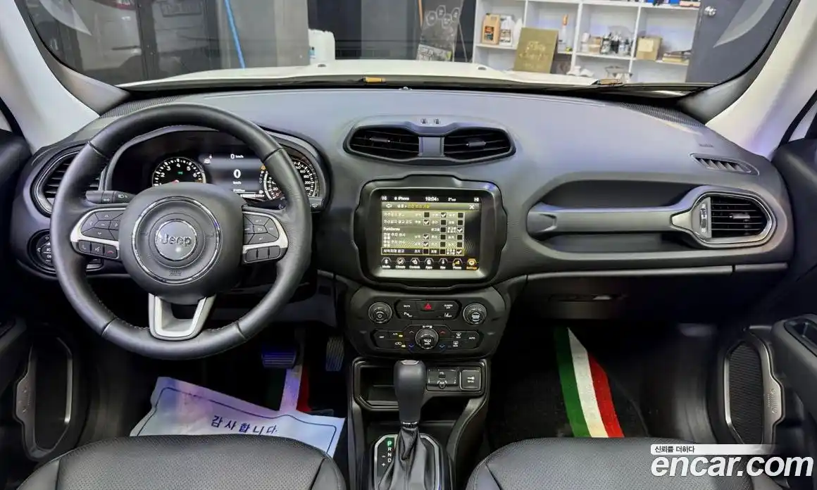 Jeep Renegade 2023 1.3 Автомат в Москве № 199390, фото 9