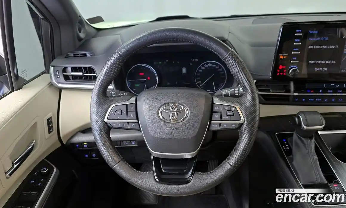 Toyota Sienna 2022 2.5 Автомат в Москве № 199595, фото 14