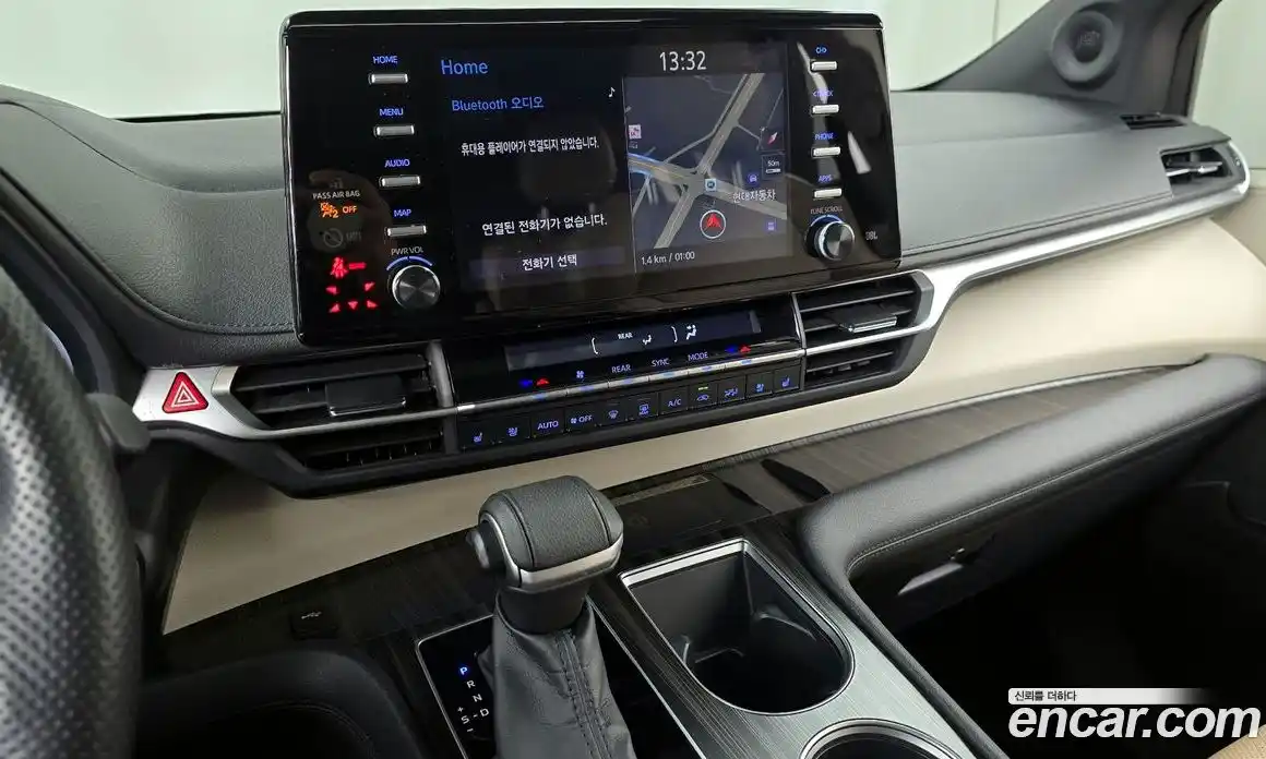 Toyota Sienna 2022 2.5 Автомат в Москве № 199595, фото 15