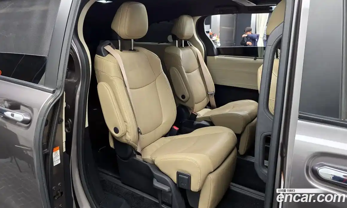 Toyota Sienna 2022 2.5 Автомат в Москве № 199595, фото 5