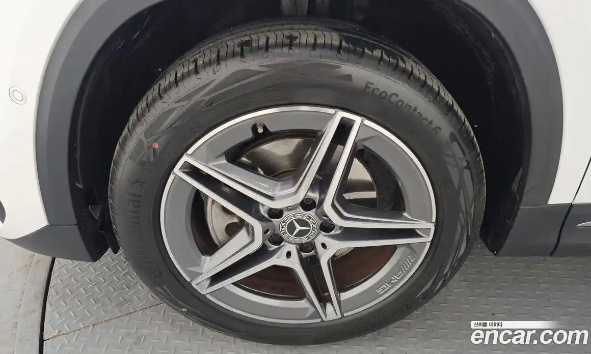 Mercedes-Benz GLA-Class 2022 2.0 Автомат в Москве № 202161, фото 12