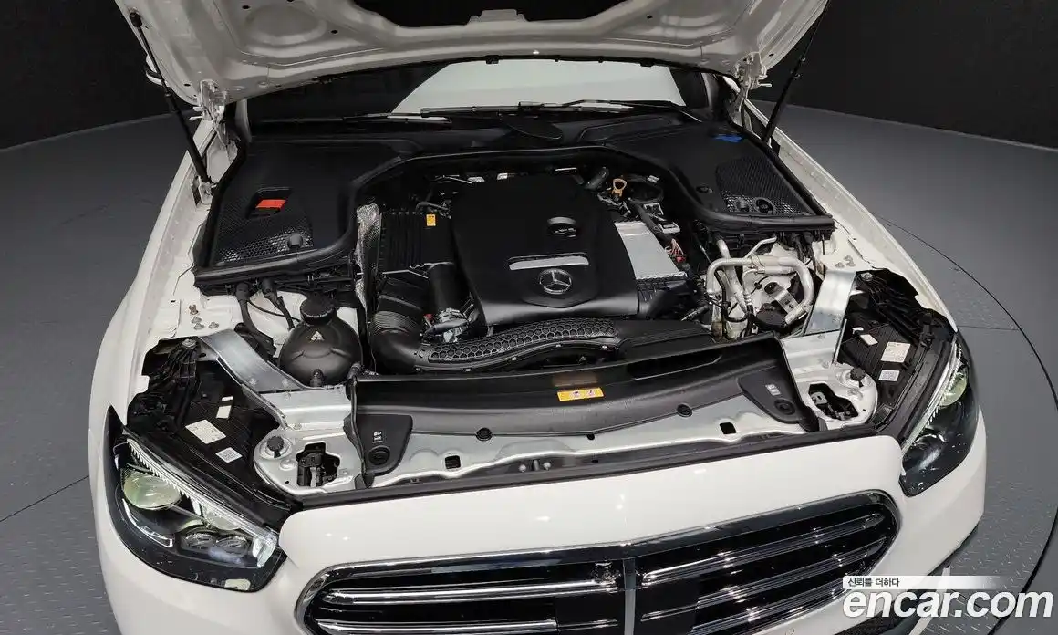 Mercedes-Benz E-Class 2023 2.0 Автомат в Москве № 204138, фото 15